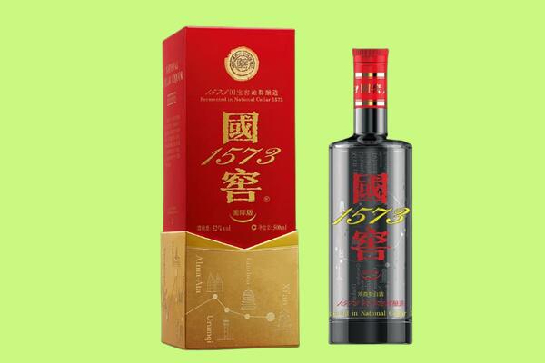 德宏州回收国窖1573.jpg